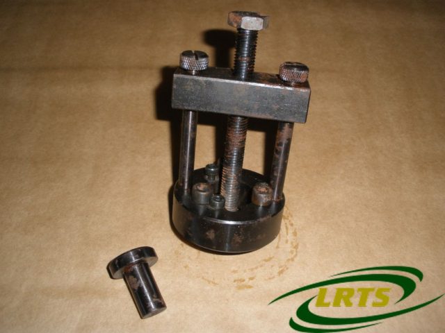GENUINE LAND ROVER TOOL FOR REMOVAL CRANKSHAFT AND TIMING GEARS PART LRT12031