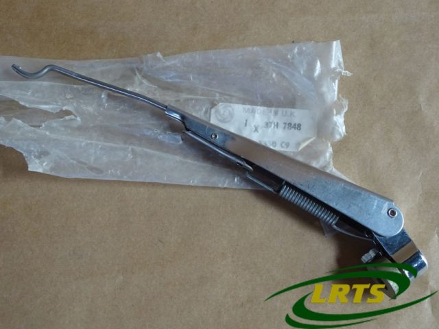NOS GENUINE LAND ROVER RIGHT HAND SPOON TYPE WIPER ARM SERIES 2A PART 37H7848