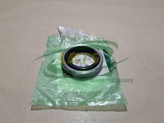 NOS GENUINE LAND ROVER FRONT & REAR HUB OUTER OIL SEAL SPACER DEFENDER RANGE ROVER CLASSIC DISCOVERY 1 FRC8227