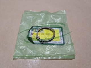 NOS GENUINE LAND ROVER R380 GEARBOX MAINSHAFT CENTRE PLATE BEARING CIRCLIP DEFENDER RANGE ROVER CLASSIC & P38 DISCOVERY 1 & 2 FTC3697
